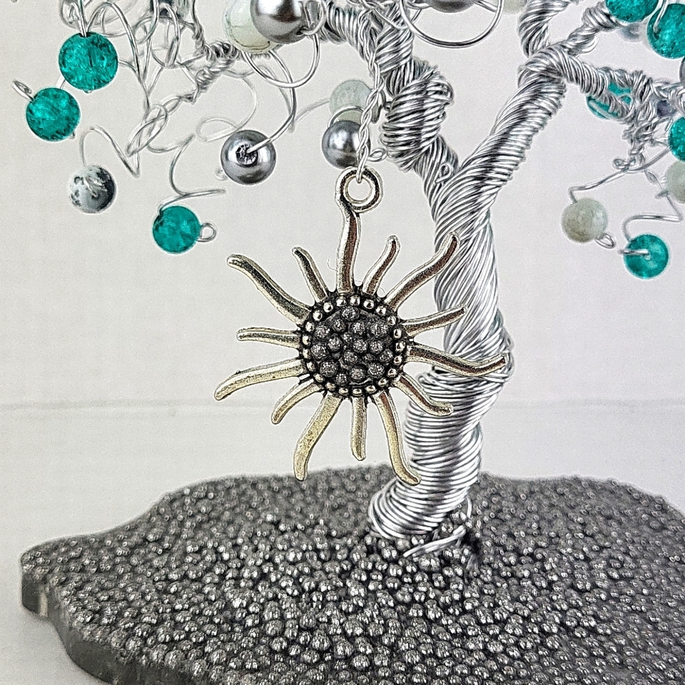 Wire Tree Art - Picture 5 of 8